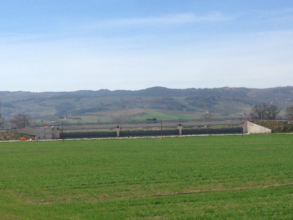  - CASSA LAMINAZIONE  CANNARA BEVAGNA -  VISTA OPERA DI PRESA