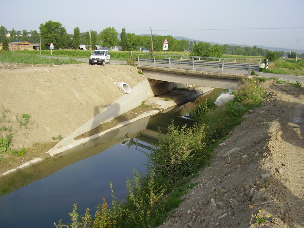  - OPERA DI RACCORDO TRA LA NUOVA SEZIONE E IL PARAMENTO DI MONTE DEL PONTE S.P. FOLIGNO MONTEFALCO