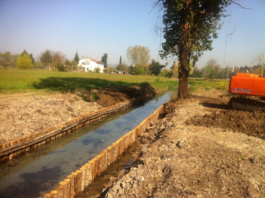  - REALIZZAZIONE PALIZZATA IN LOC. TRE PONTI