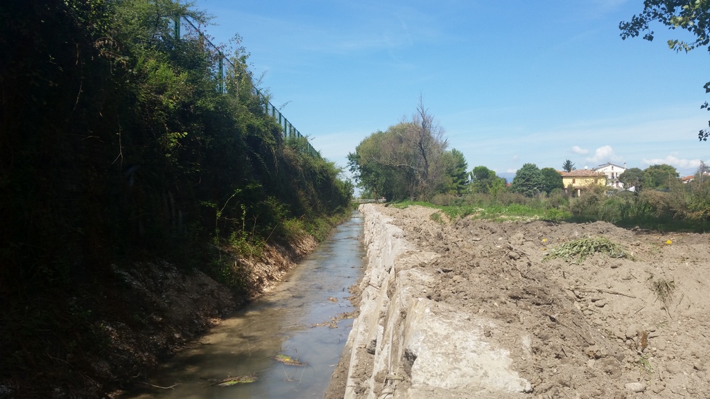  - REALIZZAZIONE SCOGLIERA LUNGO IL FOSSO DELLA SPORTELLA IN LOC. BORGO TREVI