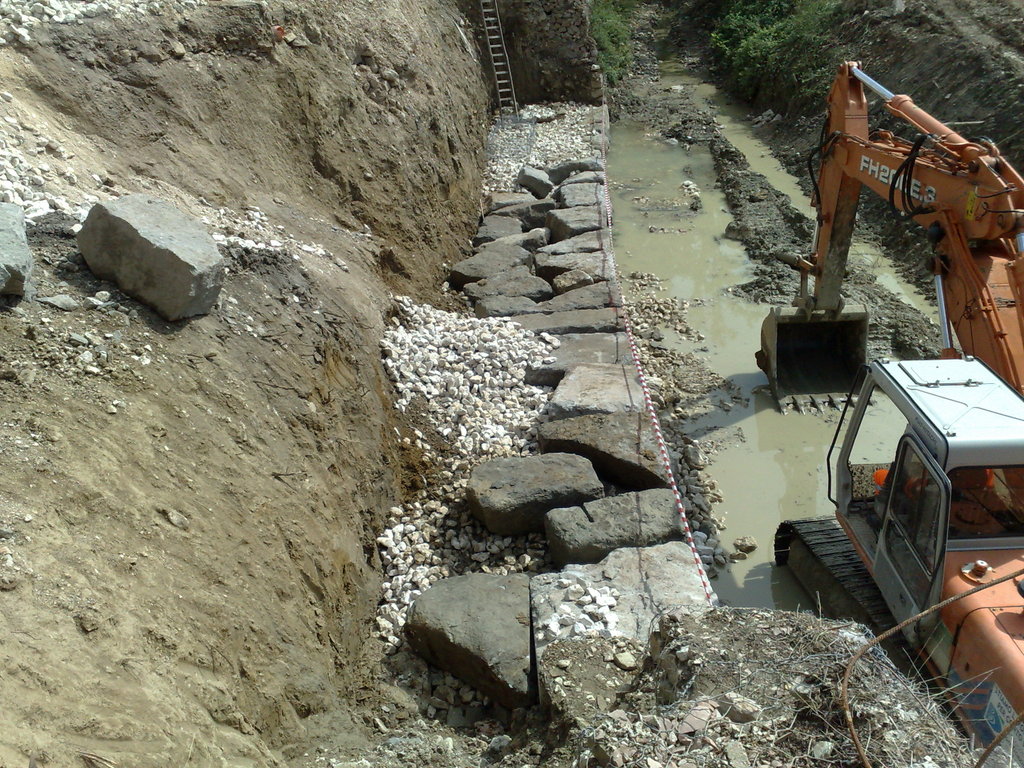  - FONDAZIONE MURO IN GABBIONI NEL T. TATARENA