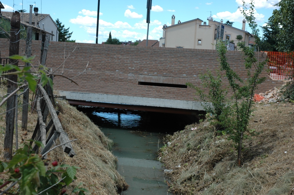  - STATO PRECEDENTE LA SISTEMAZIONE IDRAULICA ATTRAVERSAMENTO VIA ANCONA