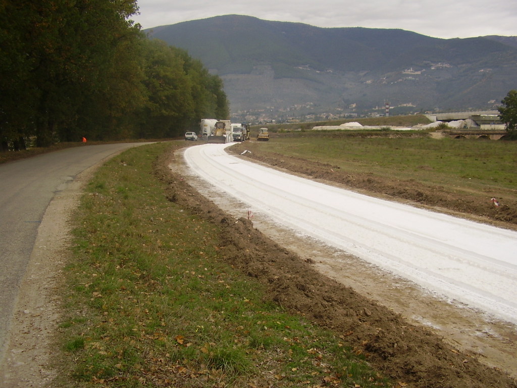  - CONSOLIDAMENTO A CALCE DEL SOTTOFONDO PER LA PISTA IN SEDE PROPRIA