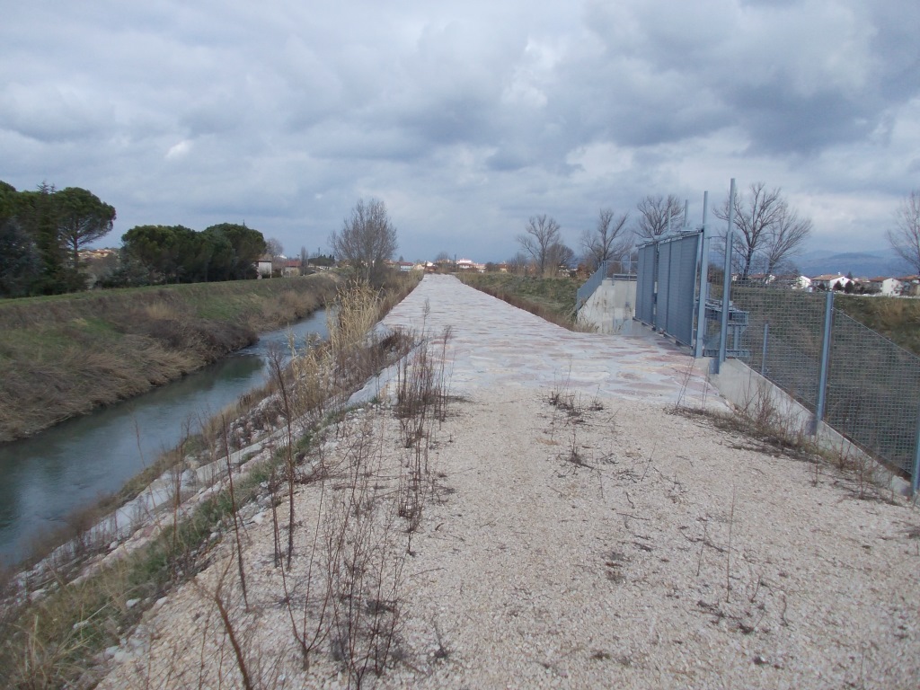  - CASSA LAMINAZIONE CANNARA BEVAGNA - SCARICO DI SUPERFICIE NEL F. TIMIA