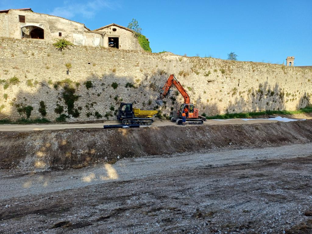  - Realizzazione pista in sinistra idrografica tratto lungo via Cacciatori delle Alpi